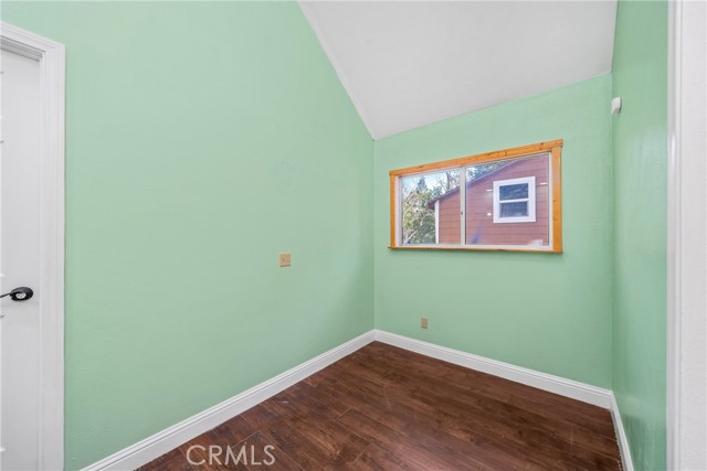 Detail Gallery Image 11 of 39 For 23884 Bowl Rd, Crestline,  CA 92325 - 2 Beds | 2 Baths