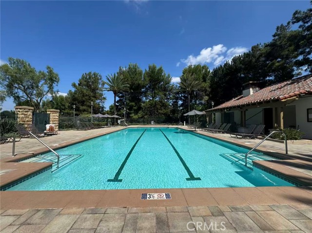1505 elk grove, Irvine CA: https://media.crmls.org/medias/6cd0ff58-6f79-401e-89ac-b735c3c7fe2b.jpg