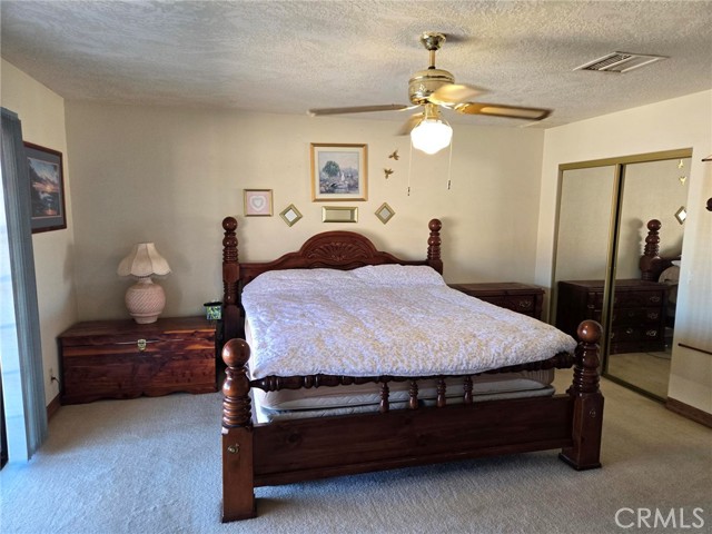 7050 Ivanpah Avenue, 29 Palms CA: https://media.crmls.org/medias/6cd12da5-ba73-459e-a087-4927067b4058.jpg