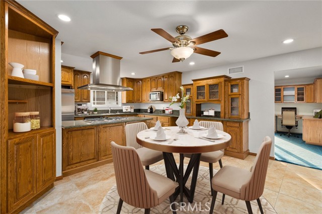 Detail Gallery Image 7 of 38 For 819 N Shaftesbury Ave, San Dimas,  CA 91773 - 3 Beds | 2 Baths