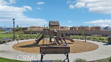 1001 Pomelo Avenue, Redlands CA: https://media.crmls.org/medias/6cd1e7a5-8244-424f-a398-c26f92389043.jpg