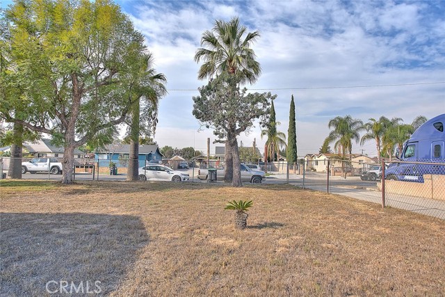 Detail Gallery Image 4 of 12 For 11904 Painter Ave, Whittier,  CA 90605 - 8 Beds | 4 Baths