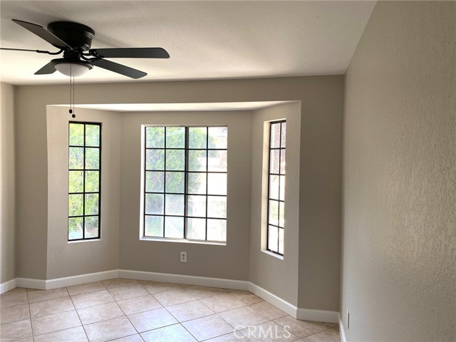 24150 Cruise Circle Drive, Canyon Lake CA: https://media.crmls.org/medias/6cd284e9-2037-44dd-a5ff-ca9c3806e270.jpg