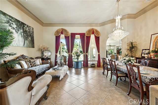 Detail Gallery Image 14 of 60 For 13204 Michaelangelo Dr, Bakersfield,  CA 93314 - 5 Beds | 3 Baths