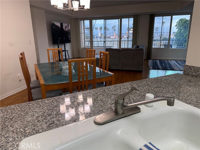 Detail Gallery Image 17 of 38 For 850 E Ocean Bld #B3,  Long Beach,  CA 90802 - 2 Beds | 2/1 Baths