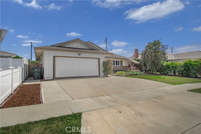 Detail Gallery Image 2 of 28 For 4416 W 234th, Torrance,  CA 90505 - 4 Beds | 2 Baths