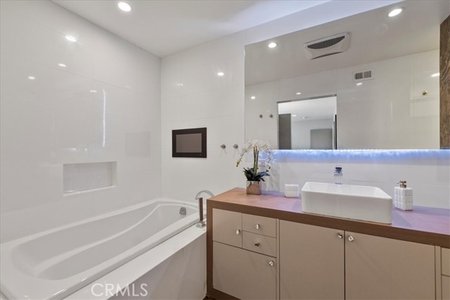 Detail Gallery Image 20 of 38 For 866 Sierra Madre Villa Ave #7,  Pasadena,  CA 91107 - 3 Beds | 2/1 Baths