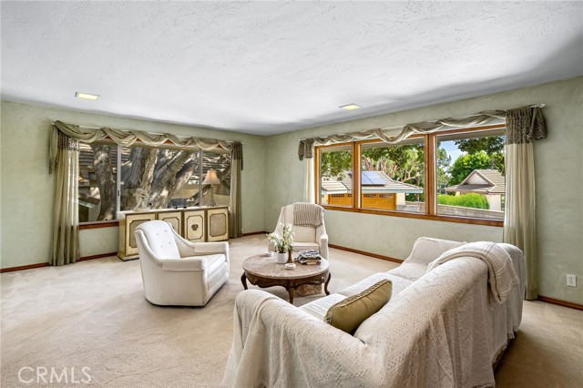 Image 5 of 75 For 1146 Sandhurst Lane