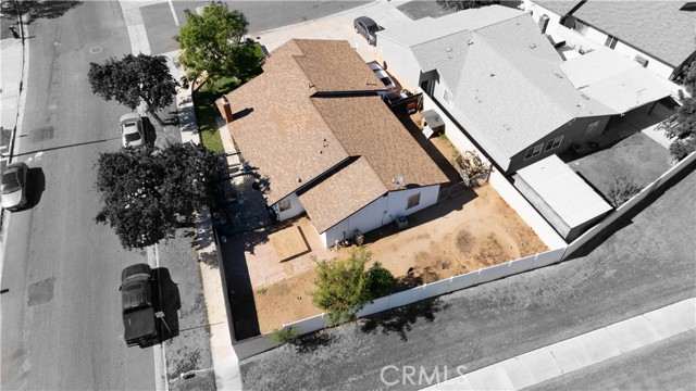 Detail Gallery Image 4 of 22 For 7000 Batavia, Riverside,  CA 92503 - 4 Beds | 2 Baths