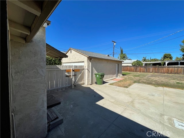 17345 Chatsworth Street photo 5
