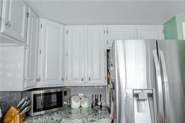 7319 Owensmouth Avenue, Canoga Park CA: https://media.crmls.org/medias/6cd4d429-8e96-4d43-a4d4-c468d14fcfba.jpg