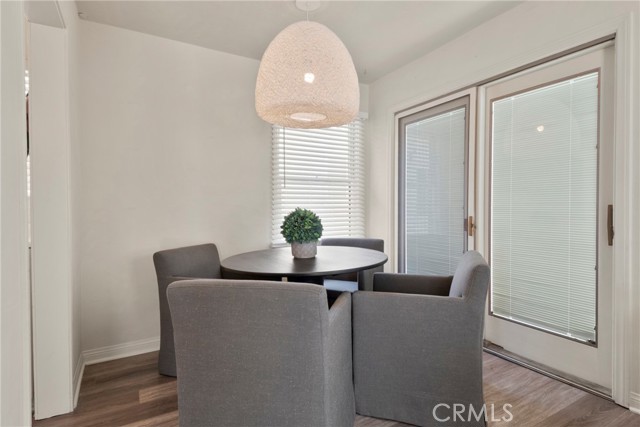 Detail Gallery Image 3 of 20 For 215 29th St #B,  Newport Beach,  CA 92663 - 1 Beds | 1 Baths