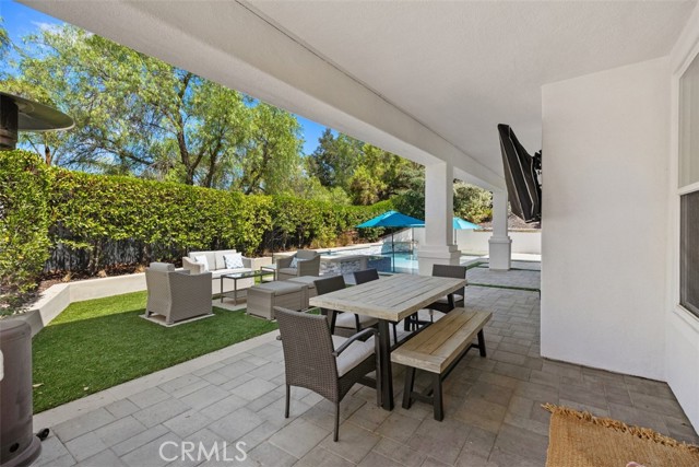 1 Roberts Drive, Coto de Caza CA: https://media.crmls.org/medias/6cd5680d-6243-4d86-90c1-dd05111bba3f.jpg