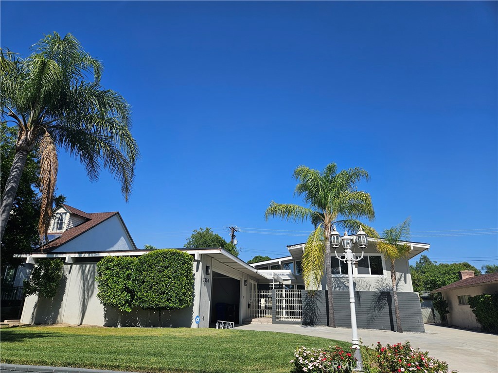 3657 Broadmoor Boulevard