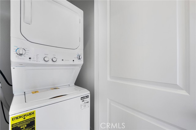 141 Dolores, Irvine CA: https://media.crmls.org/medias/6cd7034e-48ca-40d1-889e-ca14f95b919e.jpg