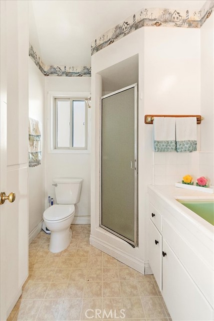 Detail Gallery Image 22 of 32 For 4708 Oliva, Lakewood,  CA 90712 - 4 Beds | 2 Baths