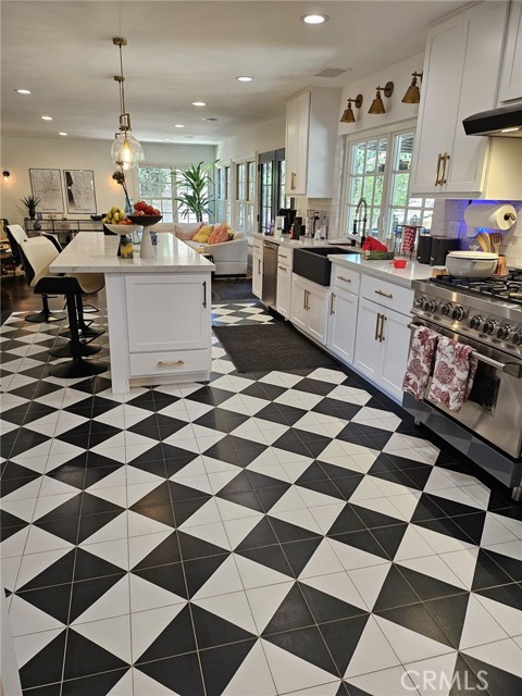 Detail Gallery Image 58 of 62 For 3301 Blue Ridge Ct, Thousand Oaks,  CA 91362 - 6 Beds | 3 Baths