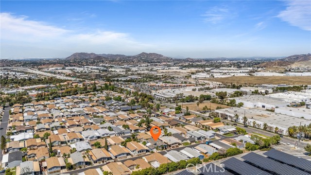 1550 Rimpau Avenue, Corona CA: https://media.crmls.org/medias/6cd8097c-7878-4c53-af7a-e39340483c90.jpg