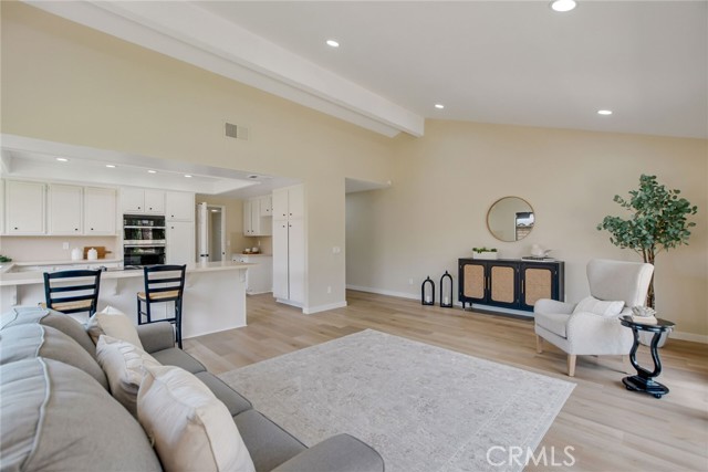 5697 Los Robles, La Verne CA: https://media.crmls.org/medias/6cd9503d-8a61-48ce-b09d-ed090538c70f.jpg