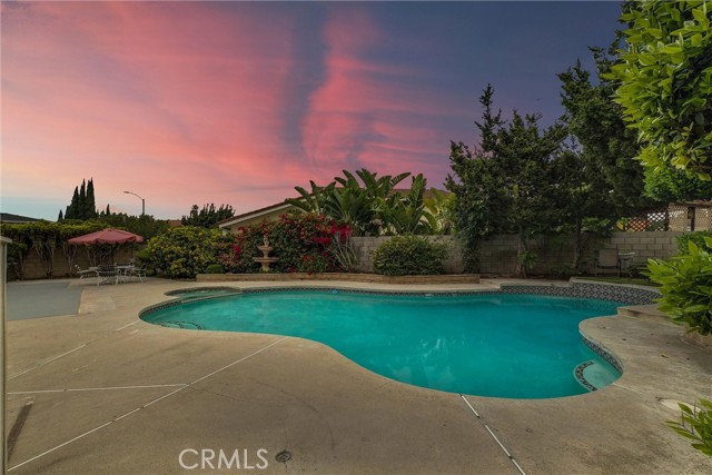 1340 S Scarborough Lane, Anaheim CA: https://media.crmls.org/medias/6cda1ac3-fe8e-426d-b1db-408aa5ed317d.jpg