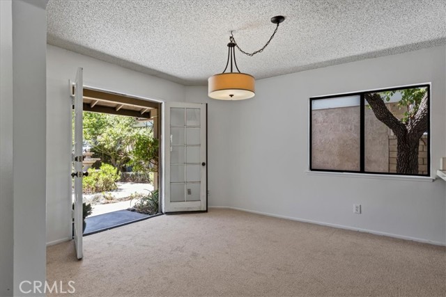 Detail Gallery Image 7 of 31 For 23943 via Rosa Linda, Valencia,  CA 91355 - 3 Beds | 2 Baths