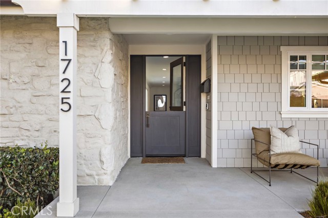 Detail Gallery Image 3 of 37 For 1725 Skylark, Newport Beach,  CA 92660 - 5 Beds | 4/1 Baths