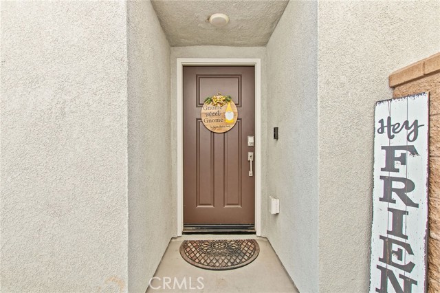 Detail Gallery Image 4 of 39 For 32974 Pacifica Pl, Lake Elsinore,  CA 92530 - 4 Beds | 2/1 Baths