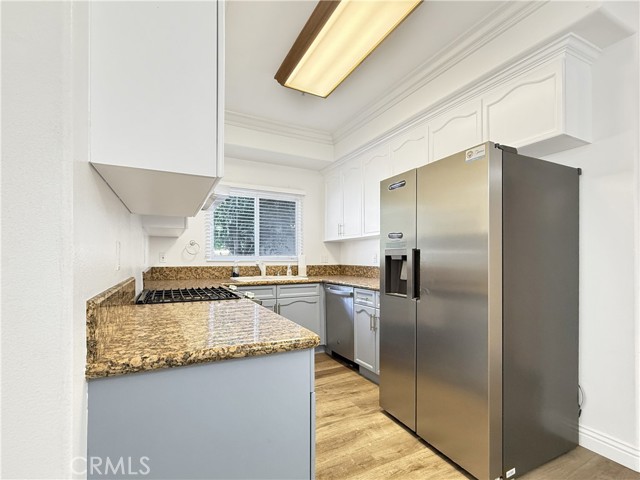Detail Gallery Image 7 of 20 For 255 N Michigan Ave #4,  Pasadena,  CA 91106 - 3 Beds | 3 Baths