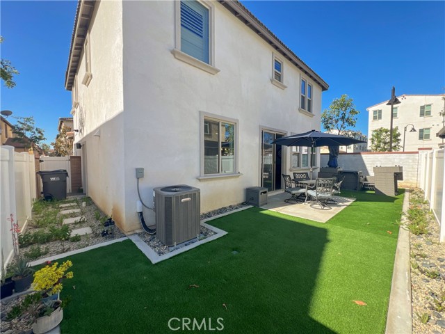 30441 Village Terrace Drive, Menifee CA: https://media.crmls.org/medias/6cdb9ff3-62dd-45f7-bc3a-2444f72e6917.jpg