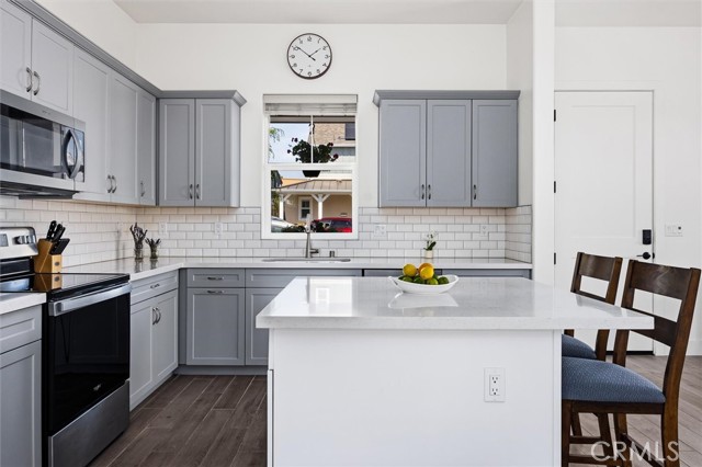 Detail Gallery Image 8 of 42 For 165 Earthwood Ln, San Luis Obispo,  CA 93401 - 3 Beds | 2/1 Baths