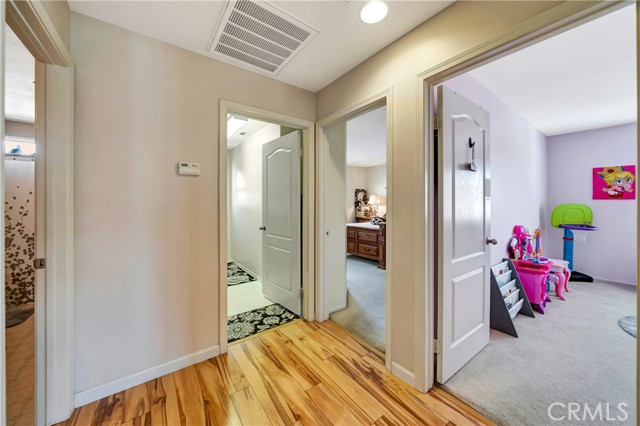 Detail Gallery Image 31 of 56 For 1791 Hideaway Pl, Palmdale,  CA 93551 - 3 Beds | 3 Baths