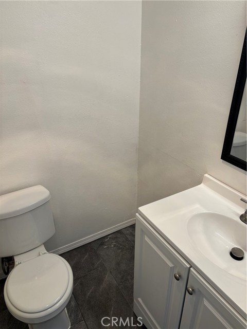 Detail Gallery Image 7 of 11 For 25180 5th St, San Bernardino,  CA 92410 - 3 Beds | 2/1 Baths