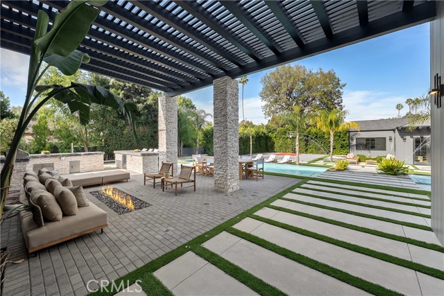 Detail Gallery Image 54 of 56 For 20511 Wells Dr, Woodland Hills,  CA 91364 - 6 Beds | 6/1 Baths