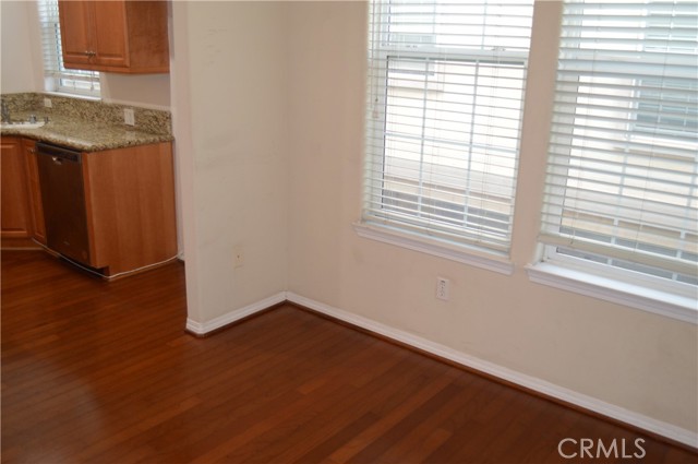 Detail Gallery Image 12 of 23 For 1421 Lomita Bld #3,  Harbor City,  CA 90710 - 3 Beds | 2/1 Baths