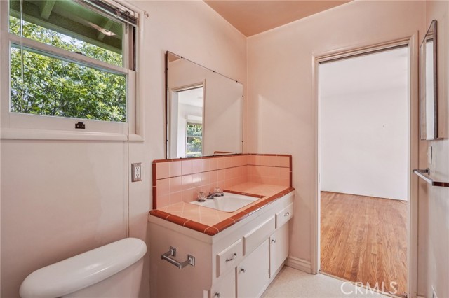 Detail Gallery Image 16 of 42 For 494 Paulette Pl, La Canada Flintridge,  CA 91011 - 3 Beds | 2/1 Baths