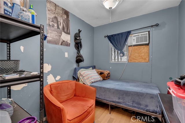 715 S Record Avenue, Los Angeles CA: https://media.crmls.org/medias/6ce13193-3352-4f59-8eb5-8cd19a2884b6.jpg