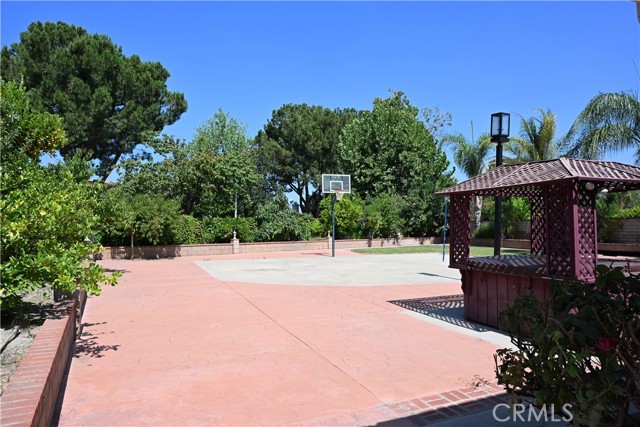 26320 Antonio Circle, Loma Linda CA: https://media.crmls.org/medias/6ce1a024-fae7-4f75-bf7f-ddb260dfd853.jpg