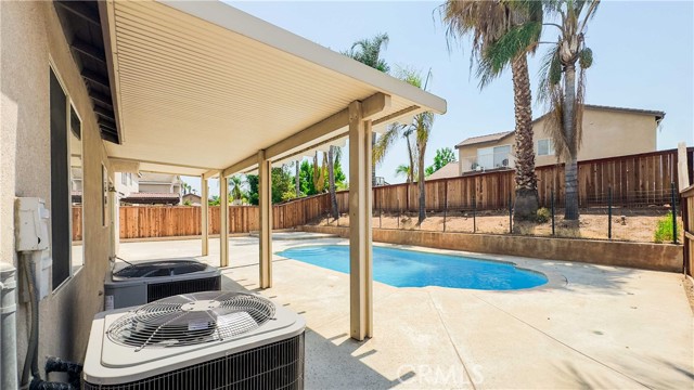 Detail Gallery Image 56 of 70 For 17877 Orangewood Ln, Riverside,  CA 92503 - 5 Beds | 3 Baths