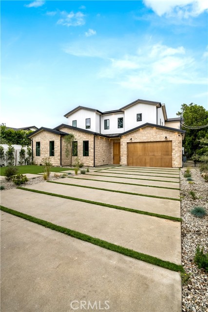 Detail Gallery Image 6 of 54 For 5929 Melvin Ave, Tarzana,  CA 91356 - 5 Beds | 6 Baths