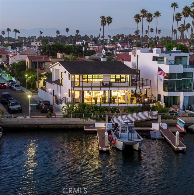 5903 E Corso Di Napoli, Long Beach CA: https://media.crmls.org/medias/6ce1e243-21eb-42b5-b771-f384a8ed0562.jpg