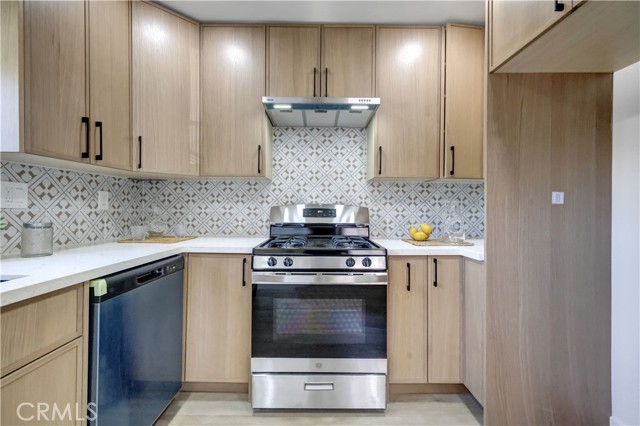 Detail Gallery Image 19 of 49 For 3515 S Norton, Los Angeles,  CA 90018 - 2 Beds | 3 Baths