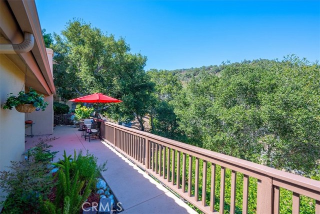 6271 Twinberry Circle, Avila Beach CA: https://media.crmls.org/medias/6ce30585-9de2-465c-b368-9c9430abed13.jpg