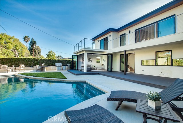 Detail Gallery Image 9 of 26 For 324 Saint Andrews Rd, Newport Beach,  CA 92663 - 5 Beds | 5/1 Baths