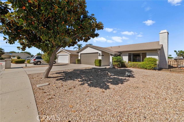 Detail Gallery Image 2 of 46 For 2313 El Rancho Dr, Hemet,  CA 92545 - 2 Beds | 2 Baths