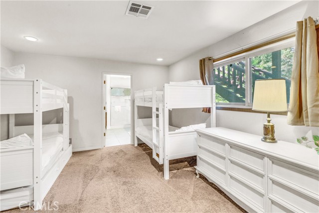 27945 Lakes Edge, Lake Arrowhead, CA 92352