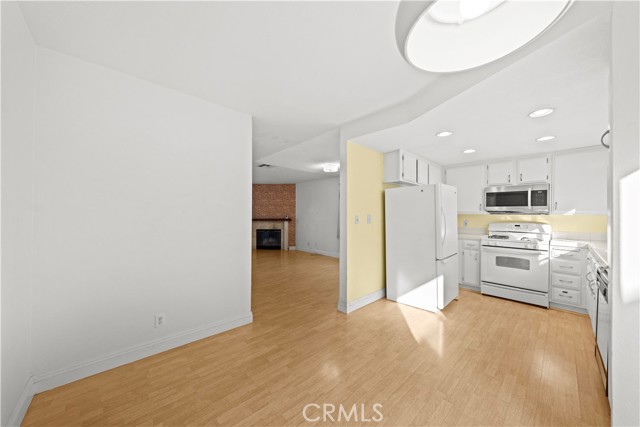 Detail Gallery Image 16 of 44 For 15069 Mulberry Dr, Whittier,  CA 90604 - 3 Beds | 3 Baths