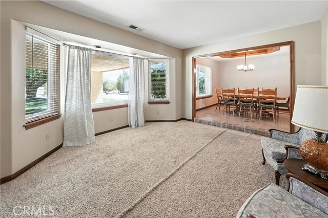 2056 W Avenue O, Palmdale CA: https://media.crmls.org/medias/6ce59a4d-7dcb-4fce-a150-d9fe95f39f0f.jpg