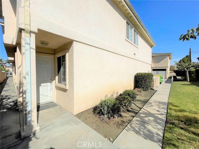 Image 2 for 10344 Western Ave #E, Downey, CA 90047