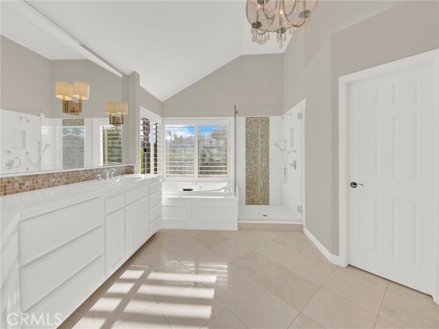 125 Heath Meadow Place, Simi Valley CA: https://media.crmls.org/medias/6ce673d4-54b5-40c8-9467-80b5f82f4196.jpg