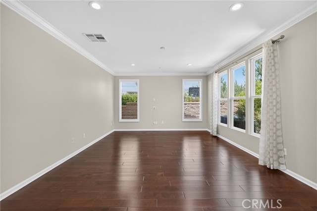 Detail Gallery Image 16 of 67 For 11680 Cetona Way, Porter Ranch,  CA 91326 - 4 Beds | 4 Baths